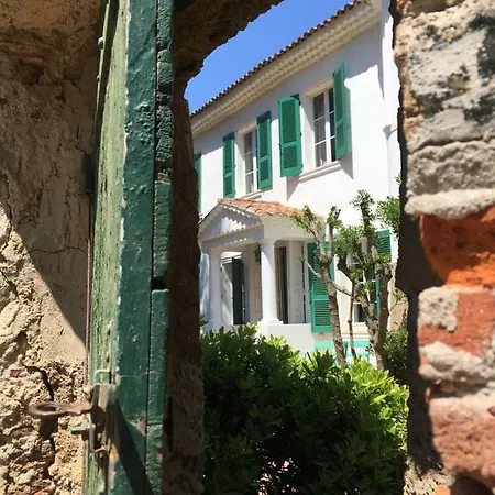 فندق Le Manoir De Port-cros